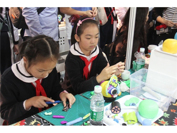 教育部：中小学音乐美术课程已达总课时9%