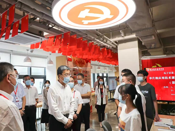 教育部长怀进鹏调研广东教育工作：坚决贯彻落实党中央决策部署，大力推动“双减”工作落地见效